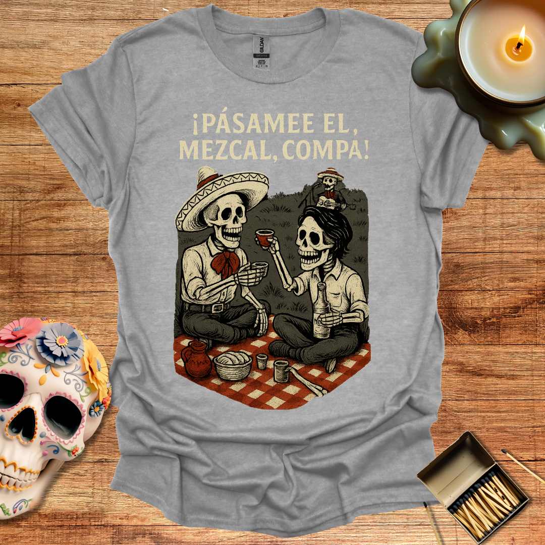 ¡Pásame el Mezcal, Compa! – Brindis Hasta los Huesos